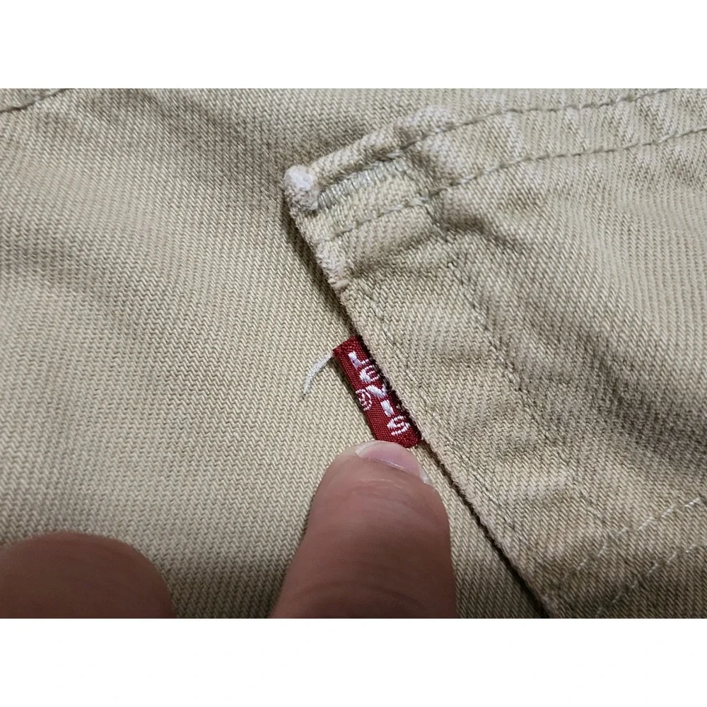 Vintage Levis 550 Jeans Mens 36x32 Beige Denim Relaxed Fit Tapered Leg USA 90s